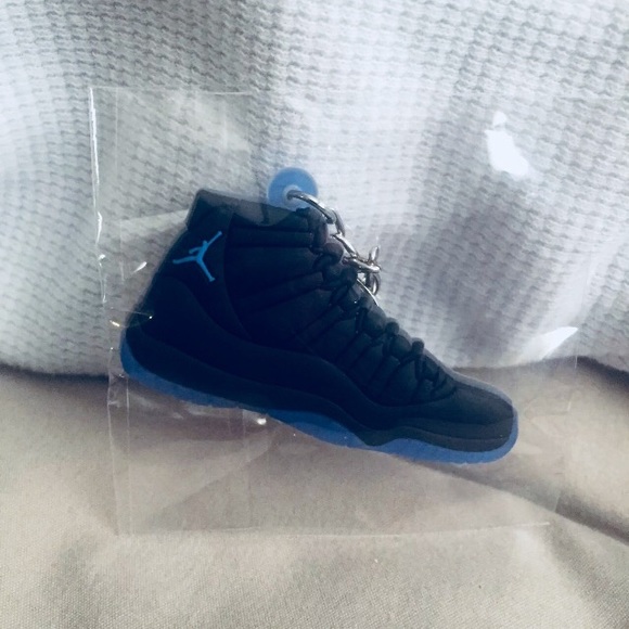 Jordan Other - Jordan retro 11 keychain